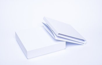 Kwadratowy Trifold w pudełku 15,2 biały GoatBox