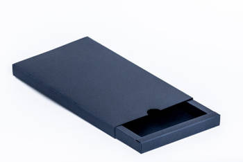 Pudełko szufladkowe na voucher ciemnogranatowe GoatBox