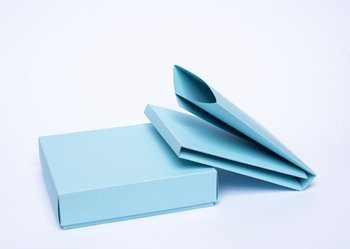 Kwadratowy Trifold w pudełku 15,2 błękitny GoatBox